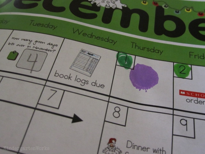 How to set up daily folders for kindergarten - track and reward behavior using color system